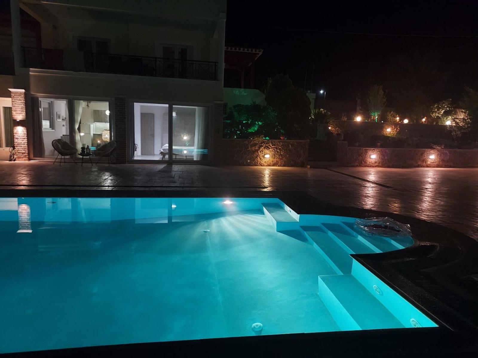 Luxury Arartments Tzemi Villa Porto Heli Exteriör bild