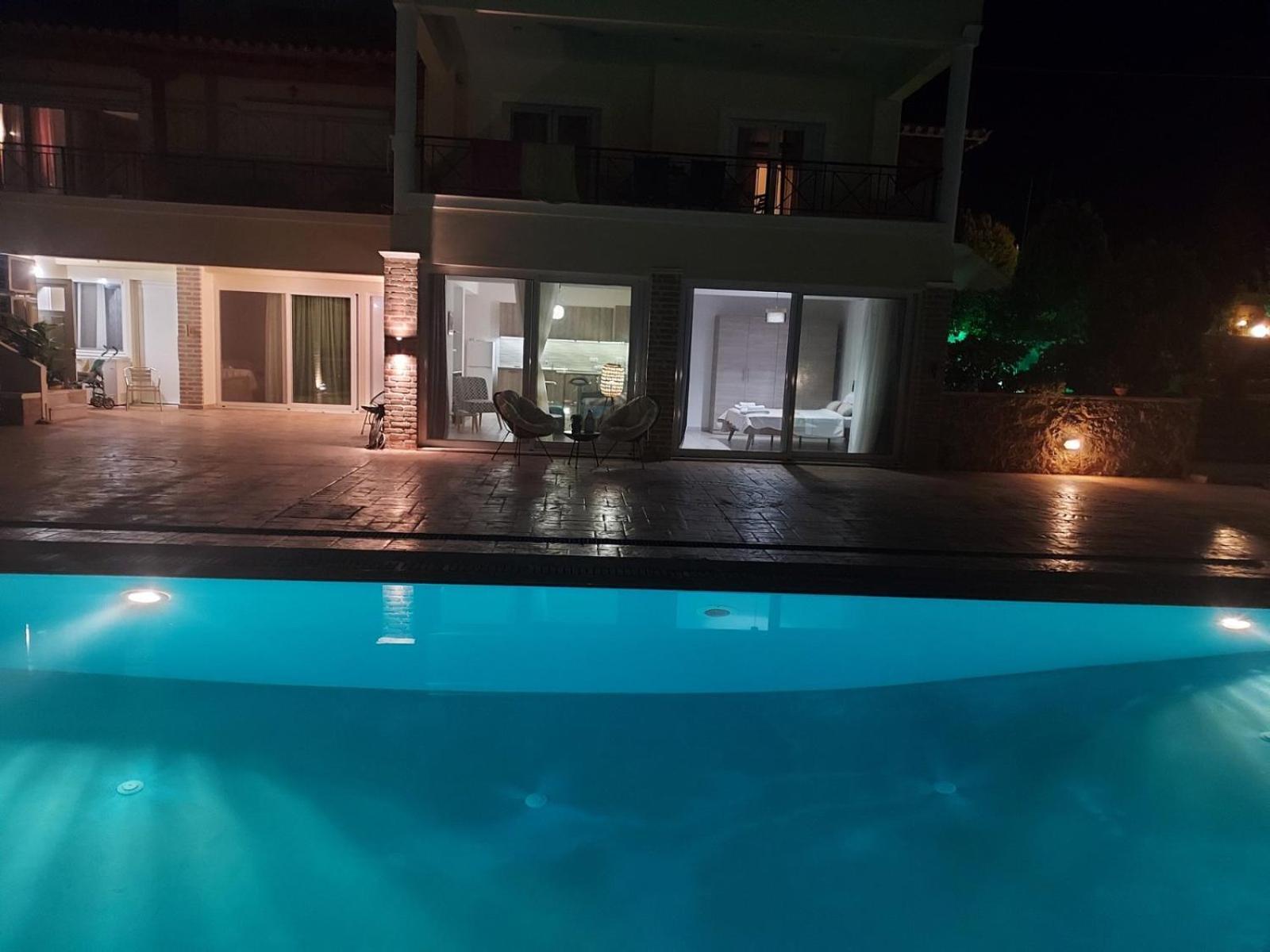 Luxury Arartments Tzemi Villa Porto Heli Exteriör bild