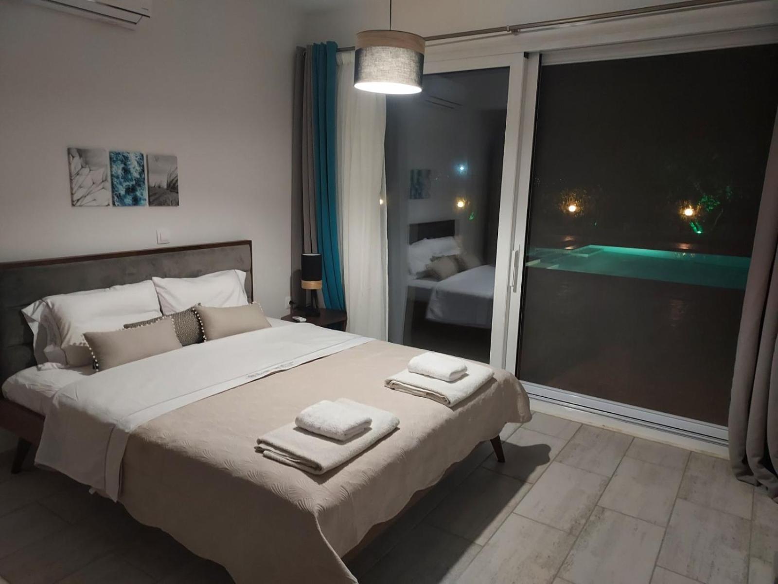 Luxury Arartments Tzemi Villa Porto Heli Exteriör bild